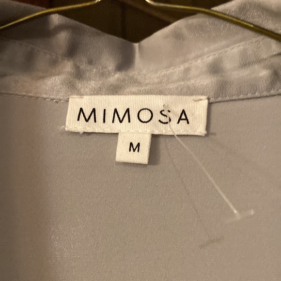 New Mimosa Boutique Button Down Shirt. Size Medium. - Picture 2 of 4
